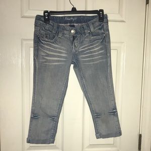 Size 3 Amethyst capris